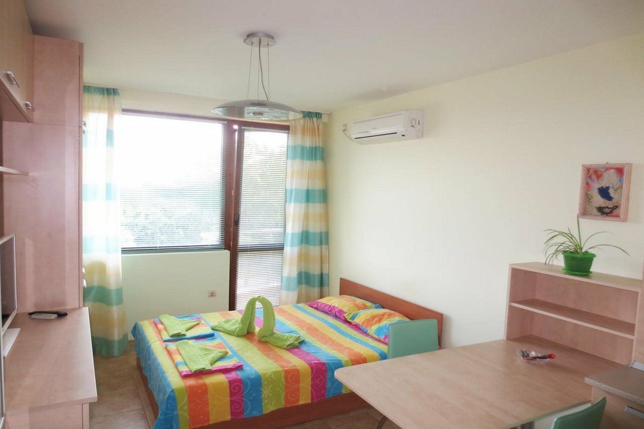 וארנה Fantasy Apartments מראה חיצוני תמונה